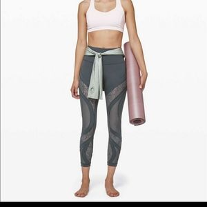 Lululemon wander under high rise tight 25 lace